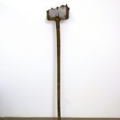 T-Yong Chung, Untitled, 2010, polish up from old shoovel, 150 x 40 x 20 cm. Courtesy Otto Zoo